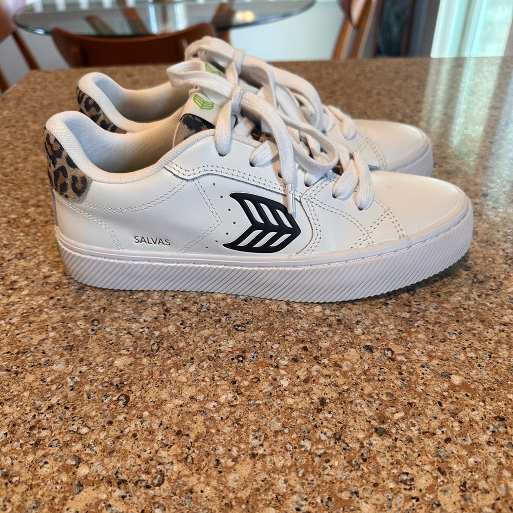 Cariuma Salvas White Sneakers with Black and Leopard Accents